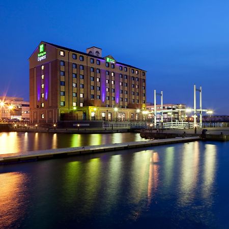 Holiday Inn Express Manchester - Salford Quays By Ihg Exterior foto